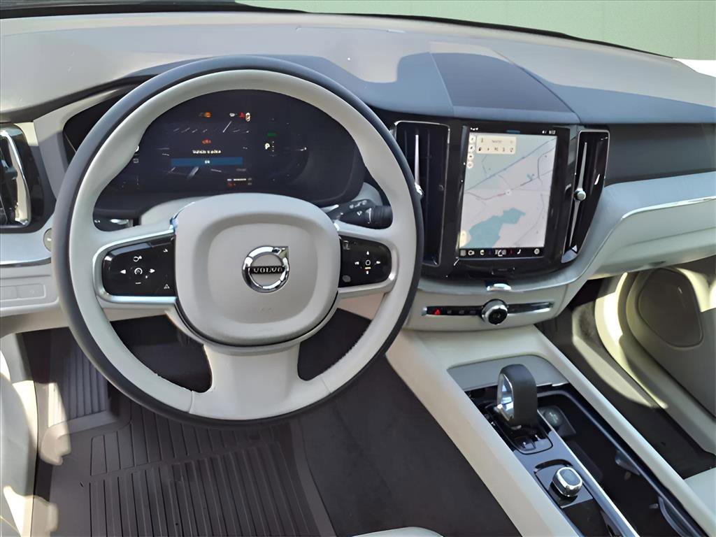 Used 2025 Volvo XC60 T8 Plus w/ Protection Package Premier image 7