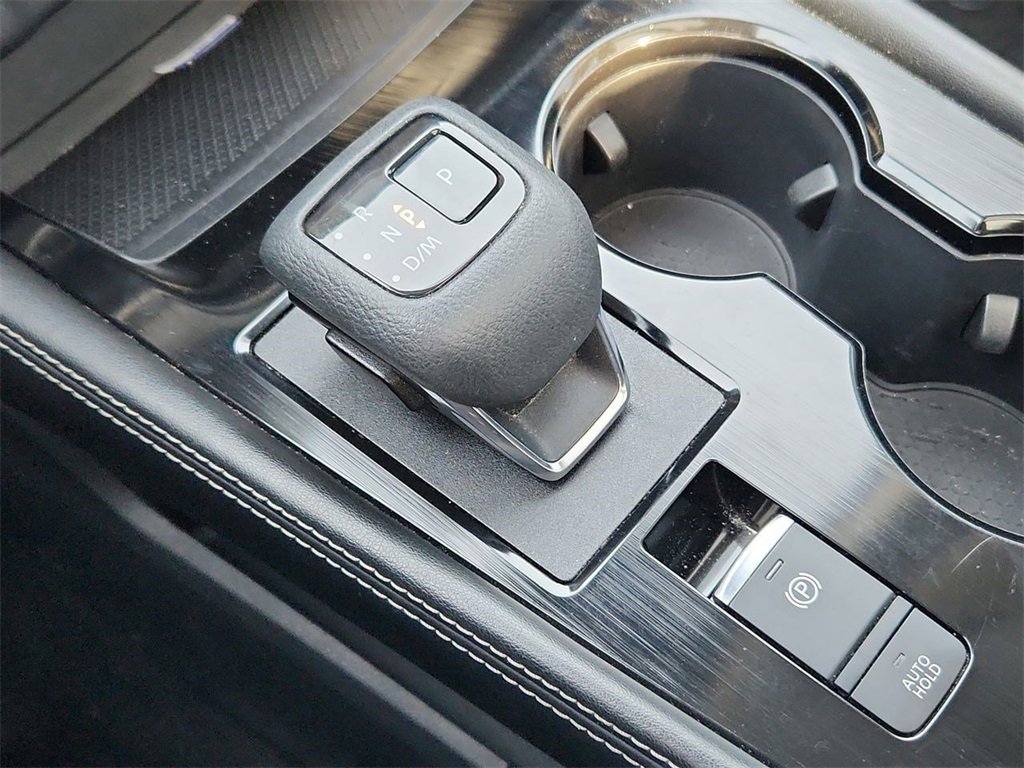 Used 2023 Nissan Rogue SL w/ SL Premium Package image 16