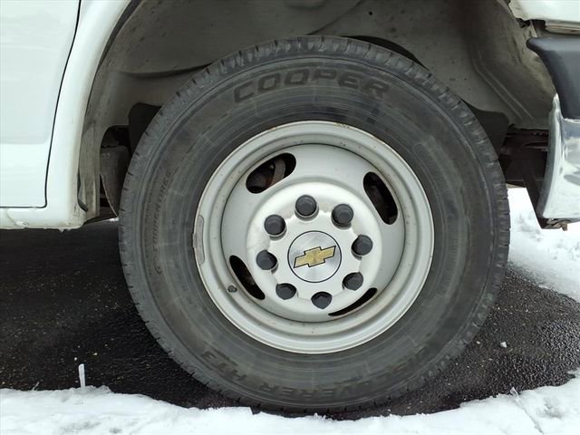Used 2016 Chevrolet Express 3500 Work Van image 9