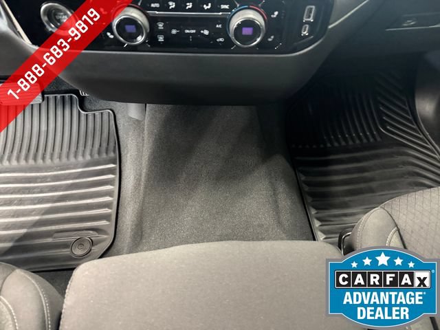 Used 2023 Chevrolet Silverado 1500 LT AWD/4WD image 17