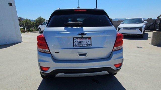Used 2022 Chevrolet Trax LT w/ Redline Edition FWD image 7