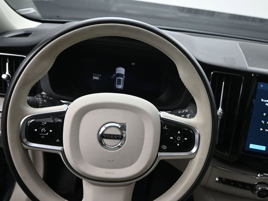 Used 2023 Volvo XC60 B5 Plus w/ Protection Package Premier image 12