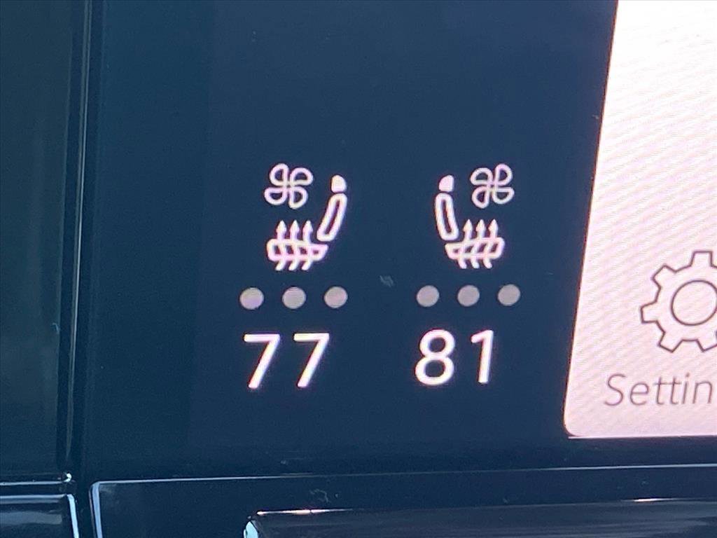 Certified 2024 Volkswagen Atlas Cross Sport SEL Premium R-Line image 16