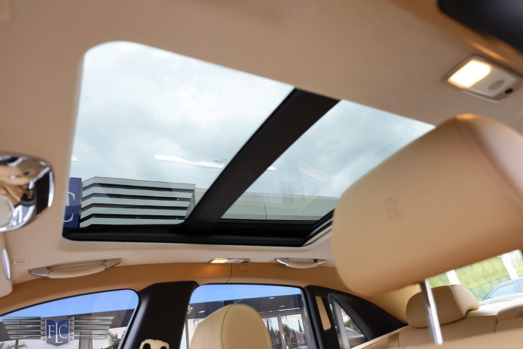 Used 2014 Rolls-Royce Ghost image 21