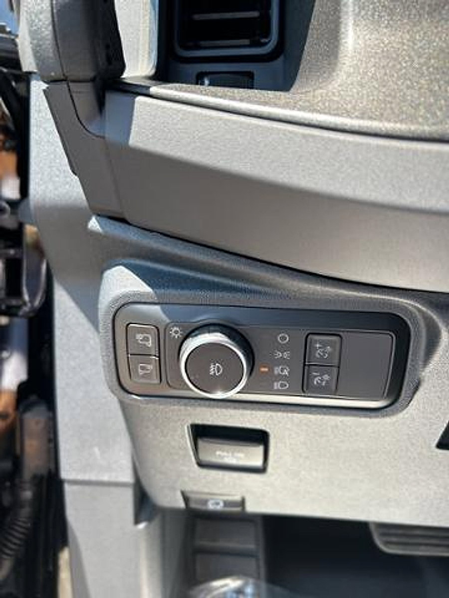 New 2025 Ford Bronco Badlands image 15