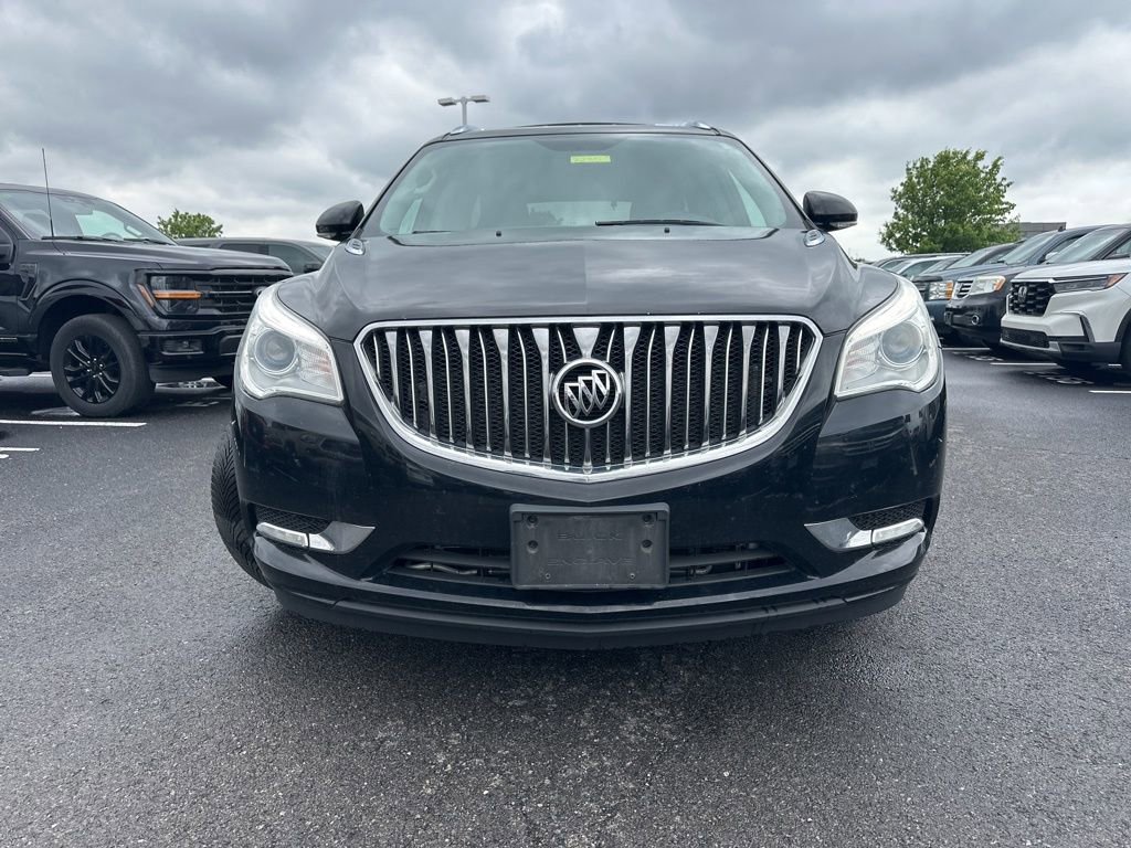 Used 2017 Buick Enclave Leather FWD image 2