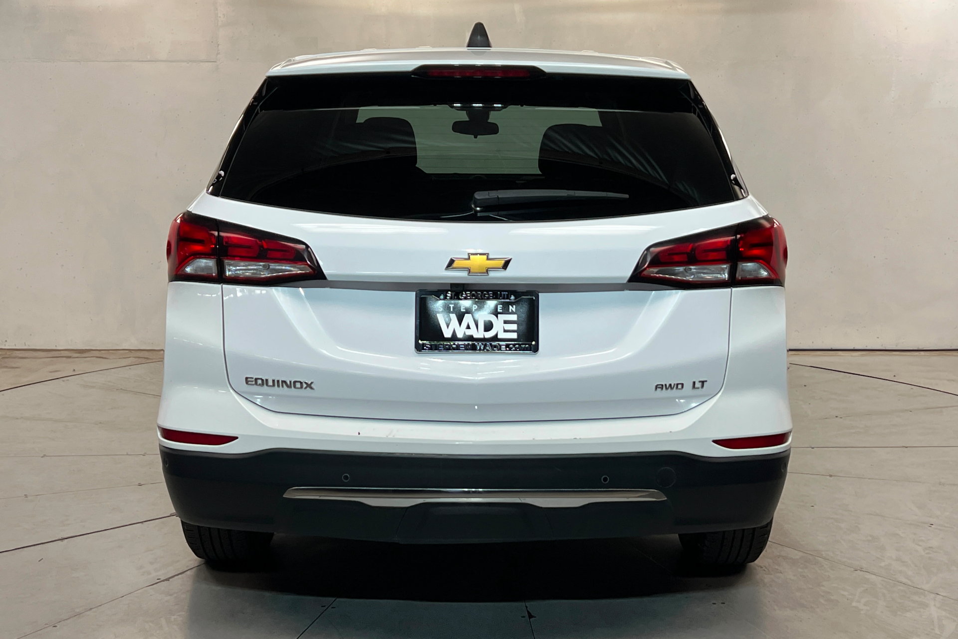 Used 2024 Chevrolet Equinox LT AWD/4WD image 4
