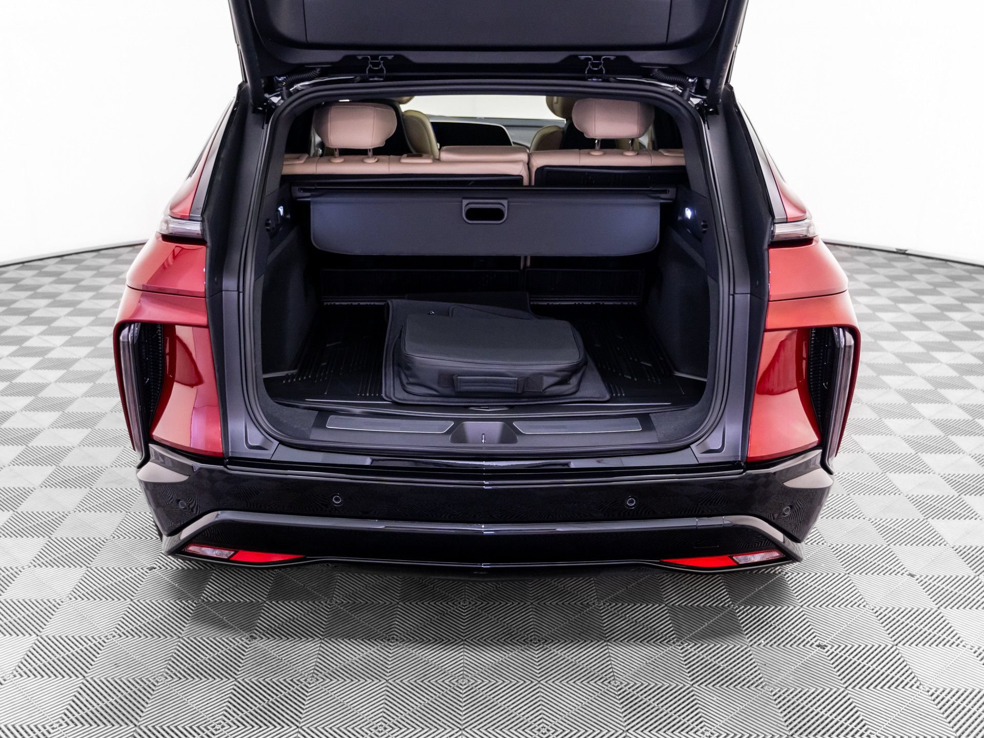 New 2026 Cadillac Lyriq Signature Sport w/ Nappa Leather Package AWD/4WD image 32