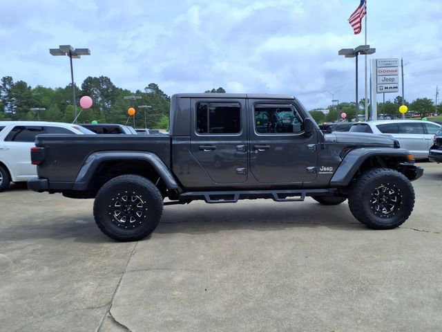 Used 2020 Jeep Gladiator Overland AWD/4WD image 2