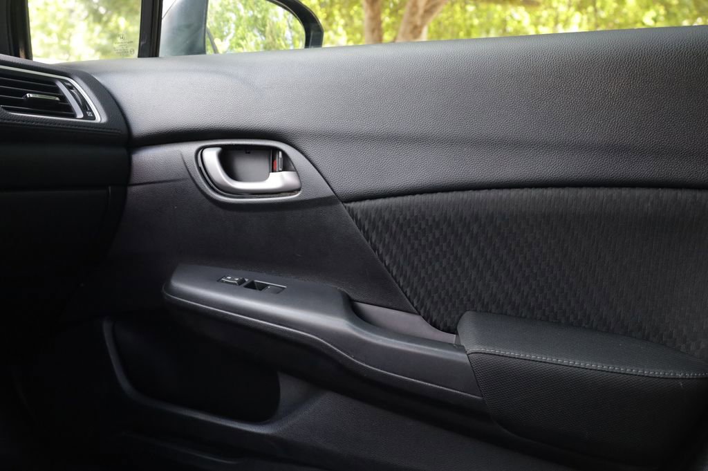 Used 2015 Honda Civic LX image 9