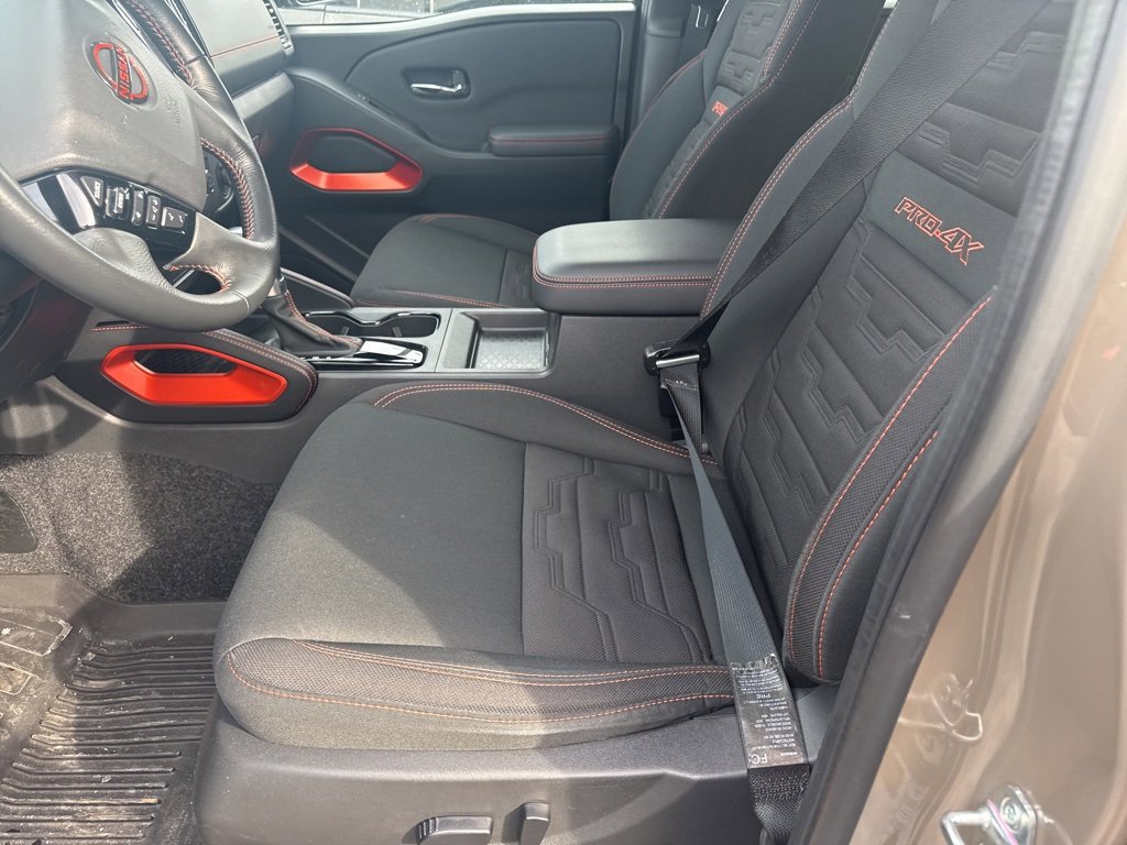 Used 2024 Nissan Frontier PRO-4X w/ Off-Road Protection Package image 10