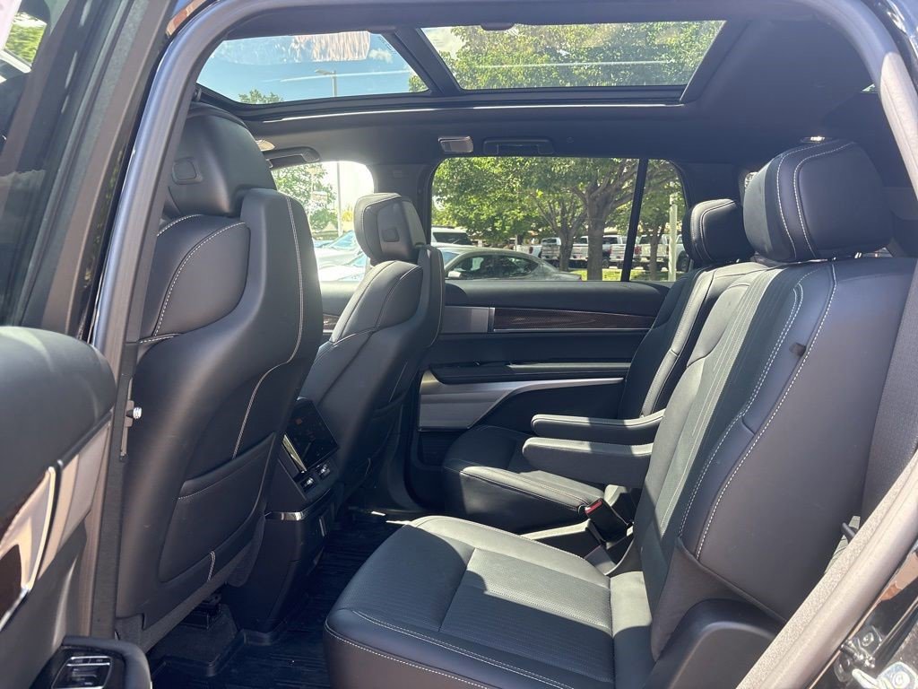 Certified 2026 Cadillac Vistiq Sport w/ LPO, Floor Liner Package AWD/4WD image 20