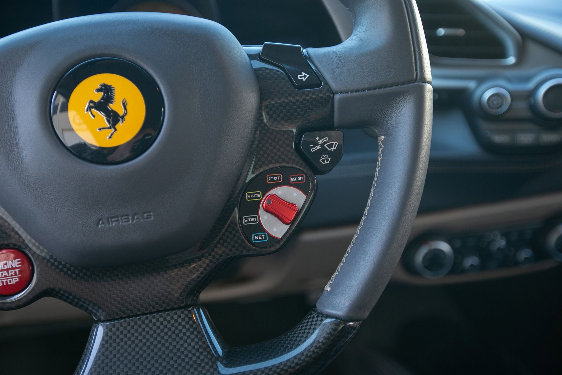 Used 2016 Ferrari 488 GTB image 39