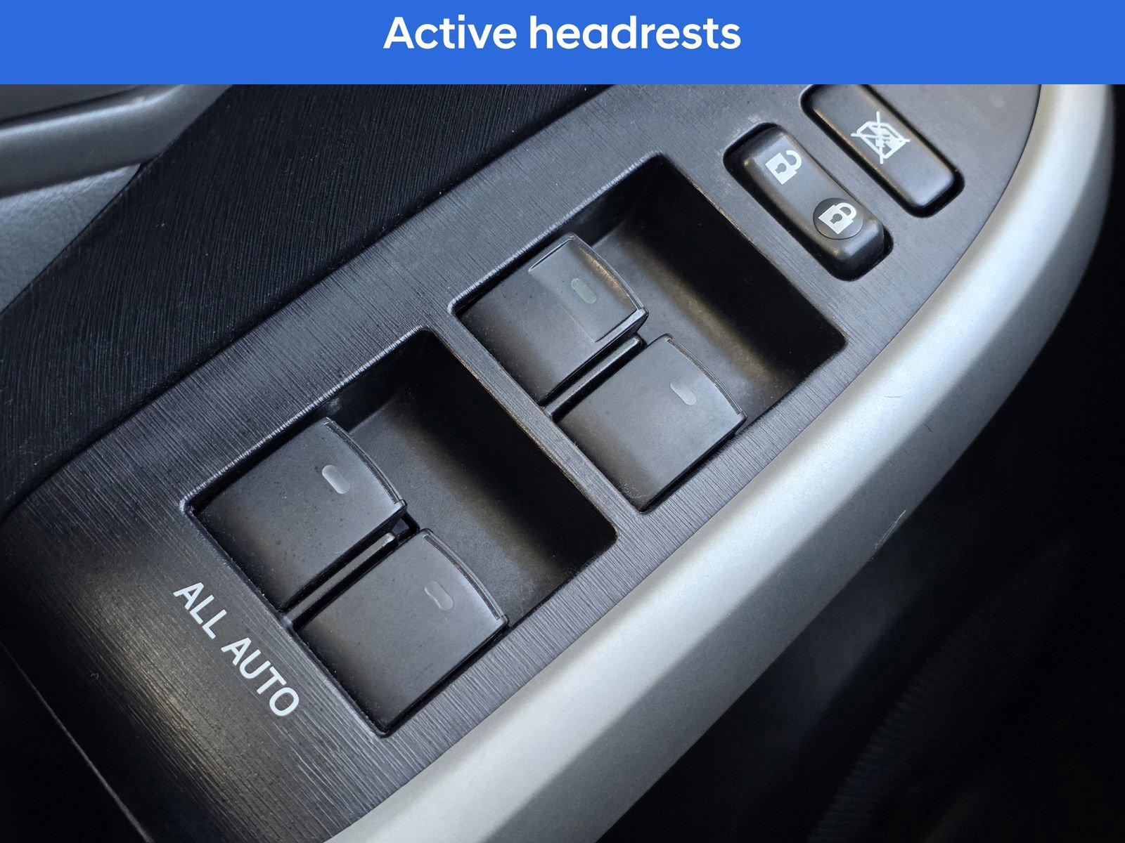 Used 2013 Toyota Prius Four image 29