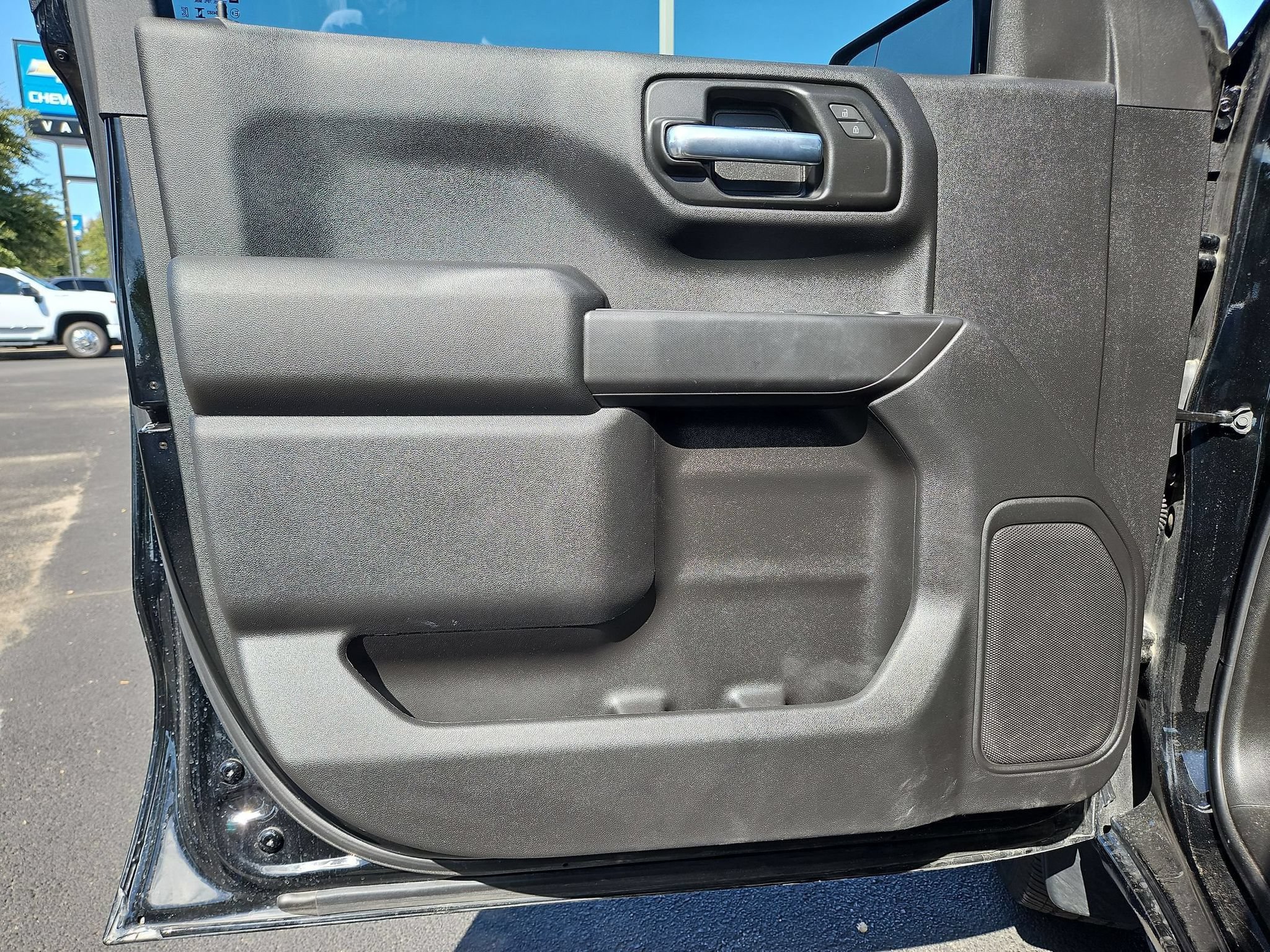 Certified 2025 Chevrolet Silverado 1500 Custom AWD/4WD image 11