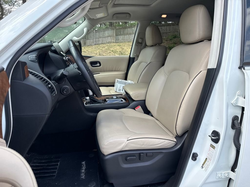 Used 2024 Nissan Armada SL w/ Captain's Chairs Package image 12