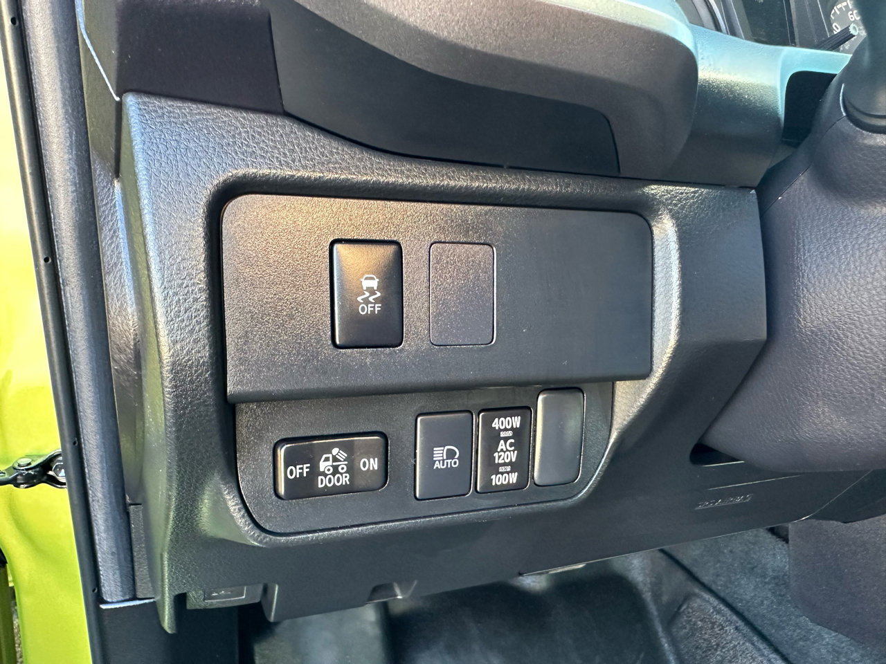 Used 2023 Toyota Tacoma TRD Off-Road image 18