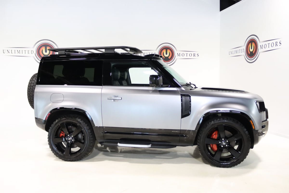 Used 2023 Land Rover Defender 90 X AWD/4WD image 34