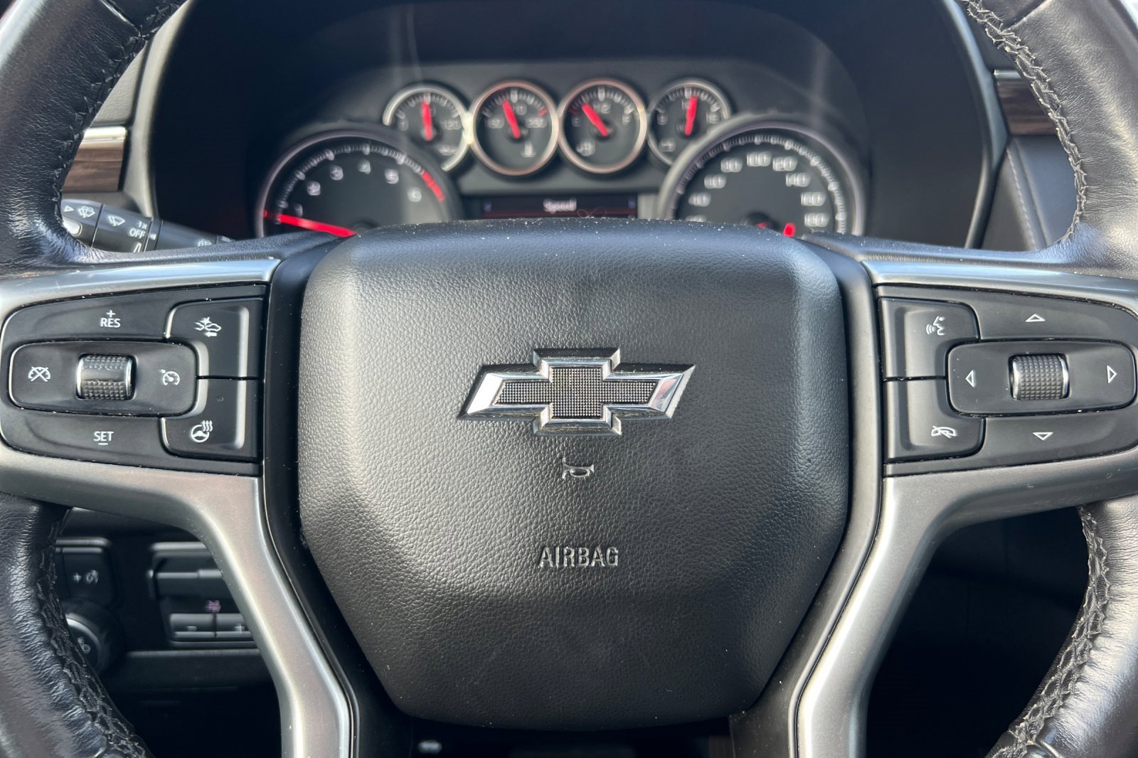 Used 2021 Chevrolet Tahoe Z71 image 24