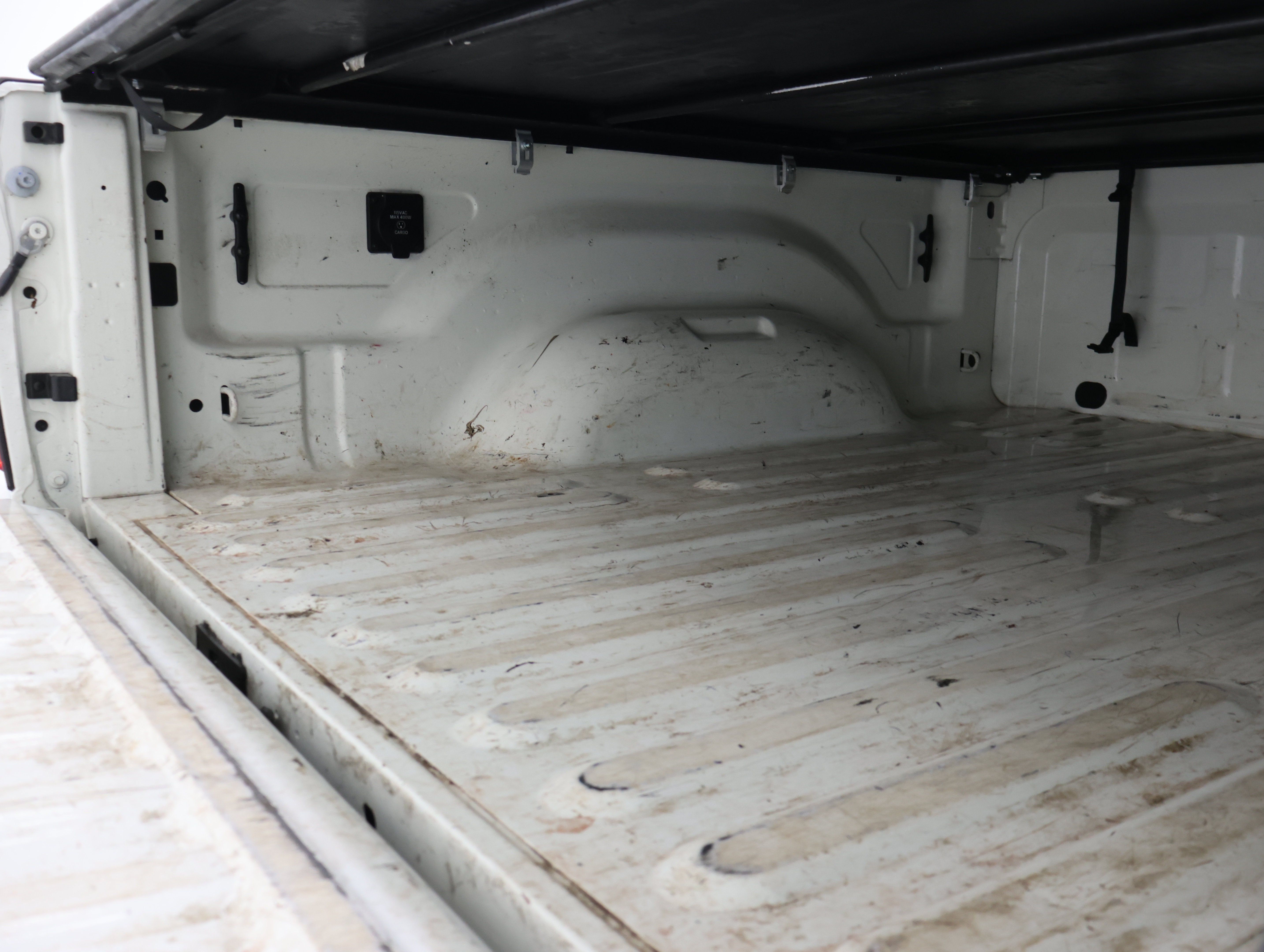 Used 2022 RAM 2500 Laramie w/ Night Edition AWD/4WD image 4