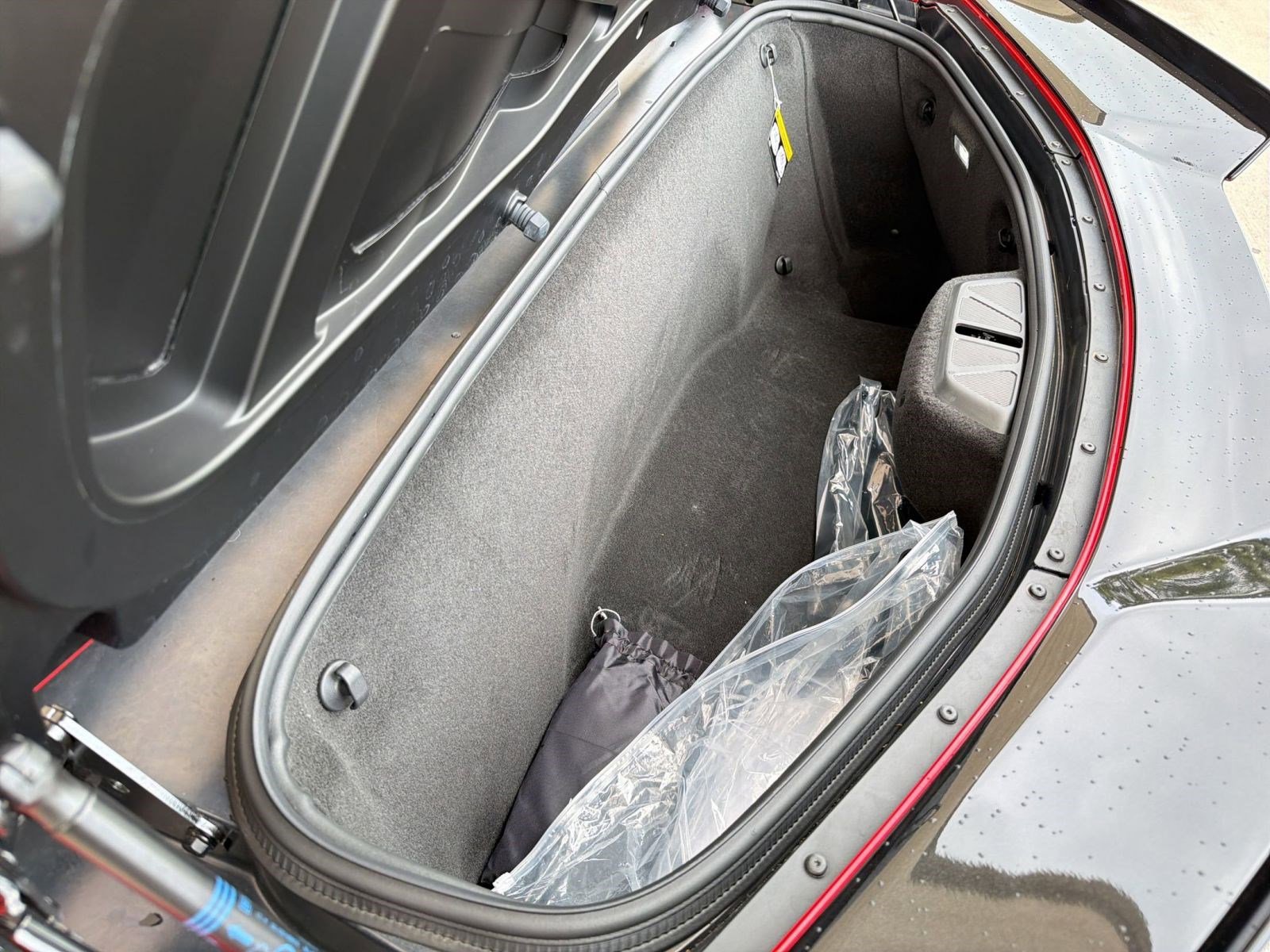 Used 2025 Chevrolet Corvette Z06 w/ Battery Protection Package RWD image 26