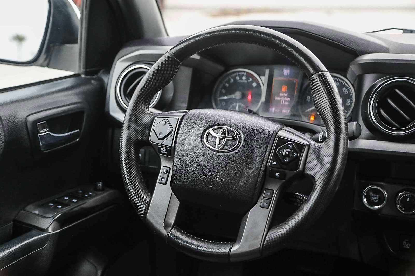 Certified 2021 Toyota Tacoma TRD Off-Road w/ Technology Package image 15