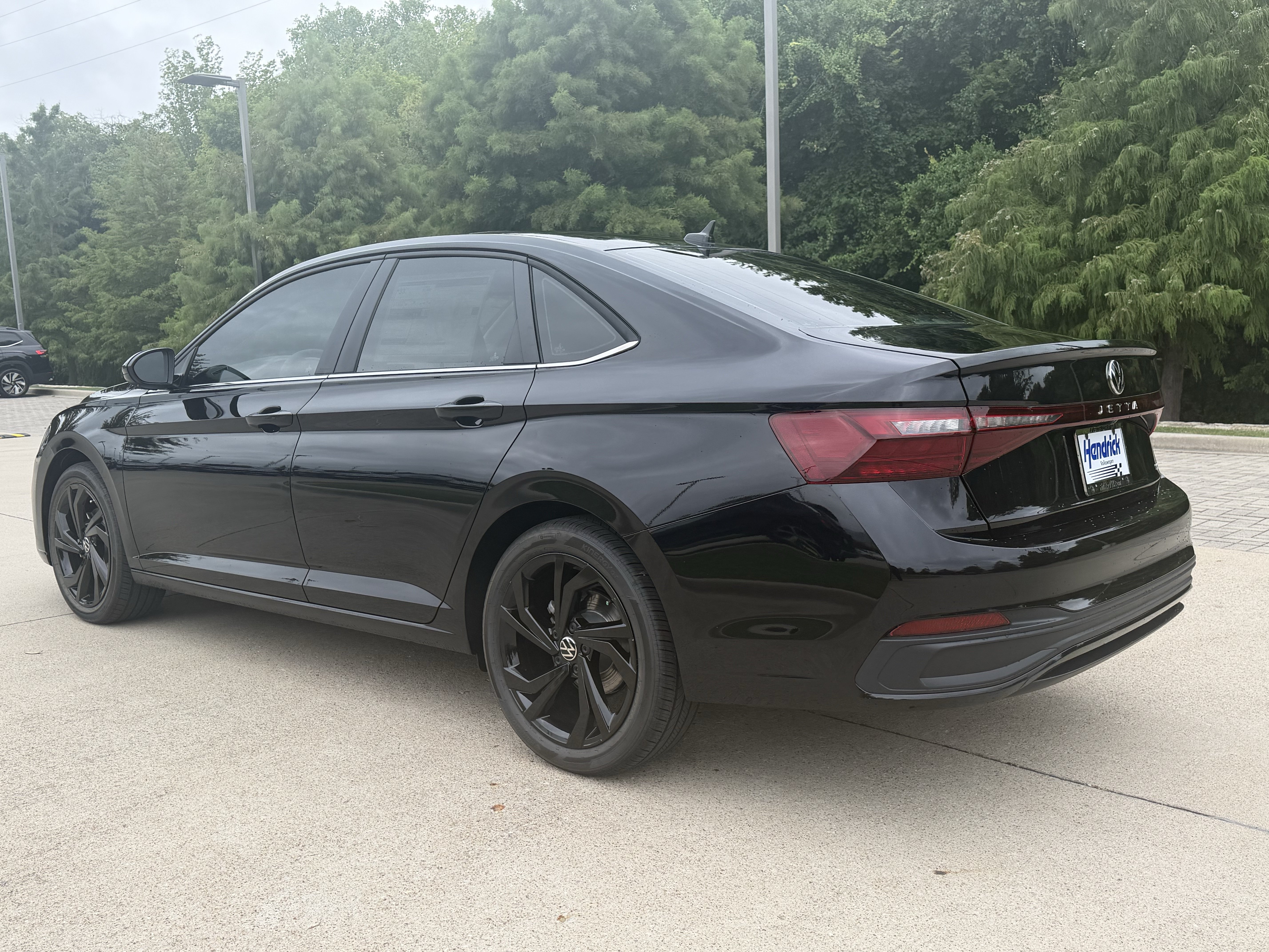 New 2026 Volkswagen Jetta SE FWD image 3