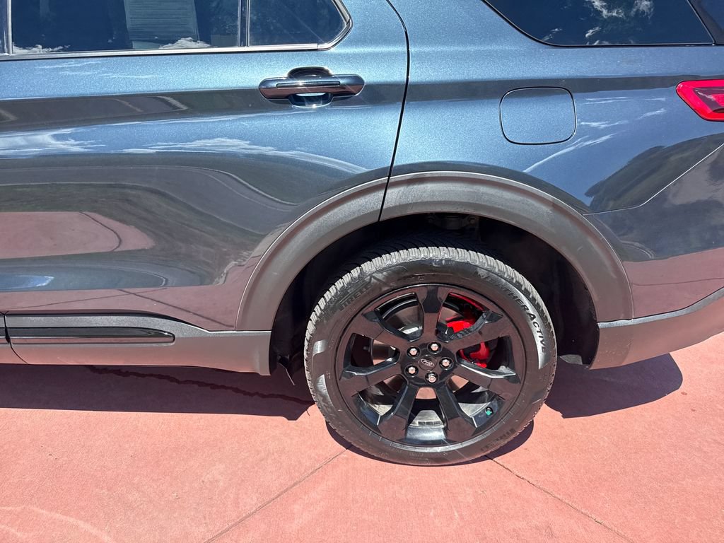 Certified 2023 Ford Explorer ST w/ Equipment Group 401A AWD/4WD image 39