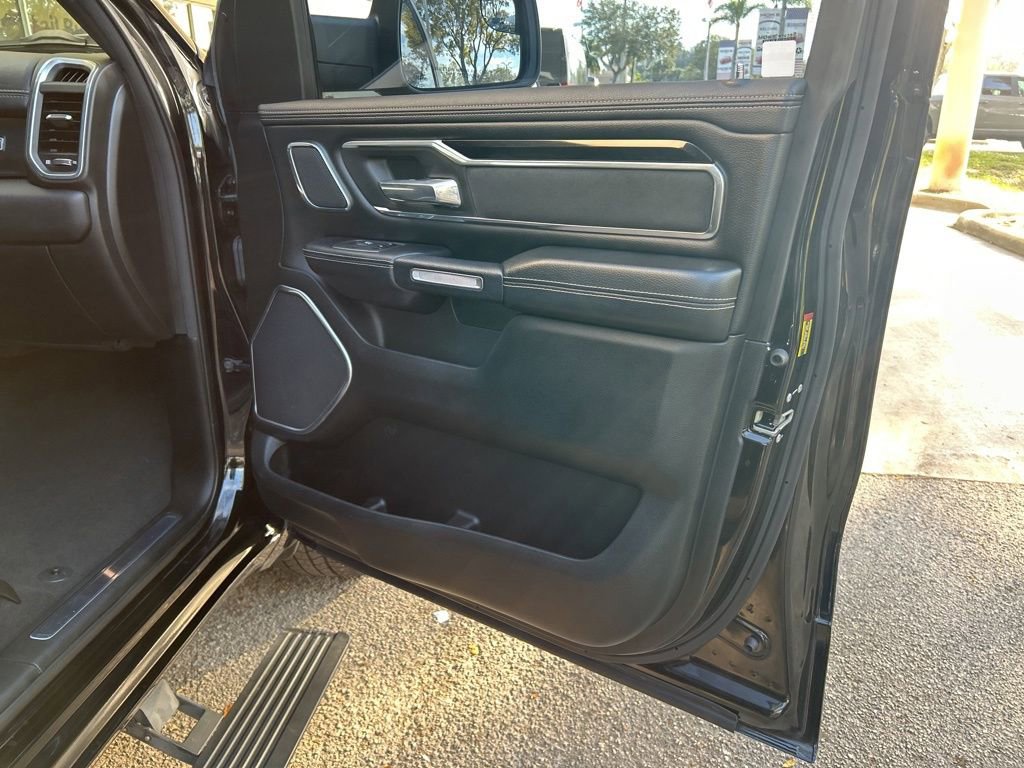 Used 2019 RAM 1500 Laramie image 25