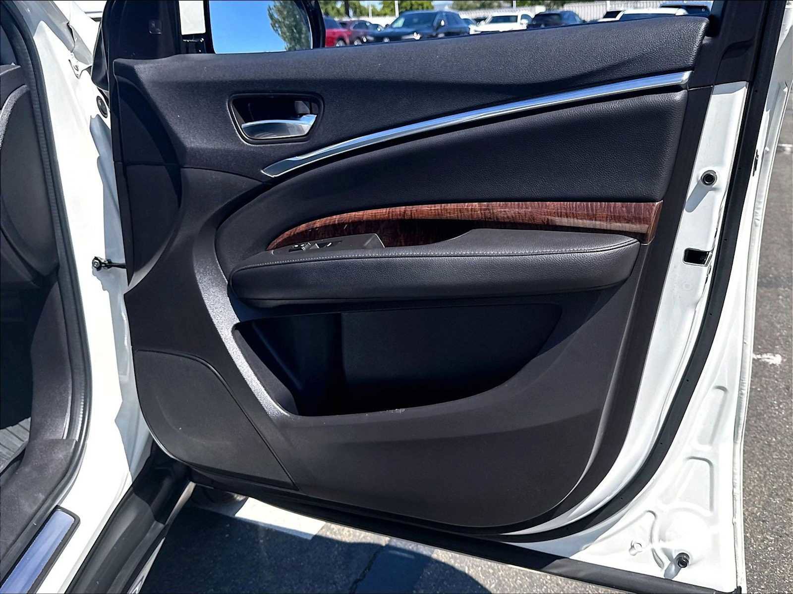 Used 2017 Acura MDX FWD w/ Technology Package image 26