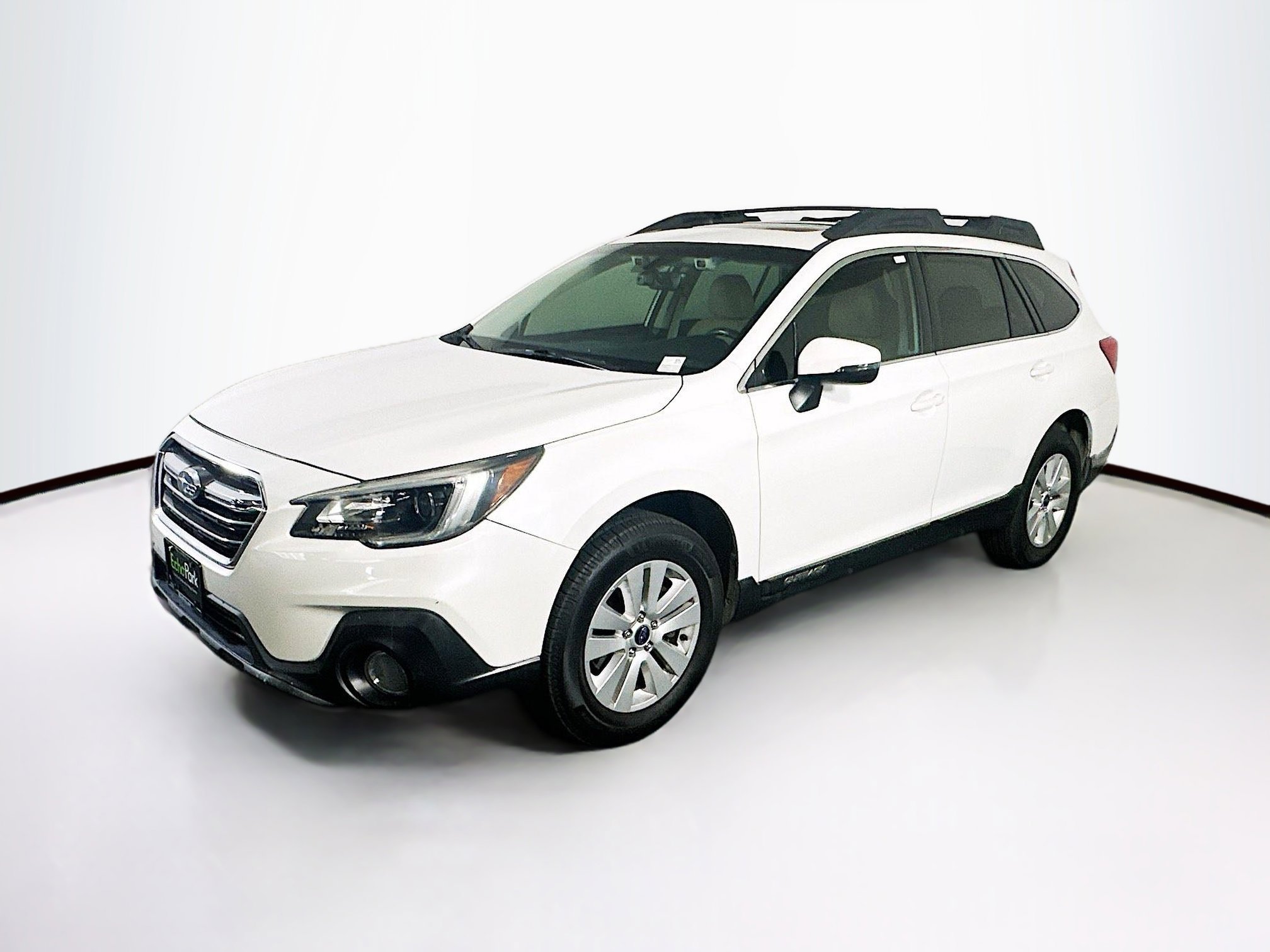 Used 2018 Subaru Outback 2.5i Premium image 3