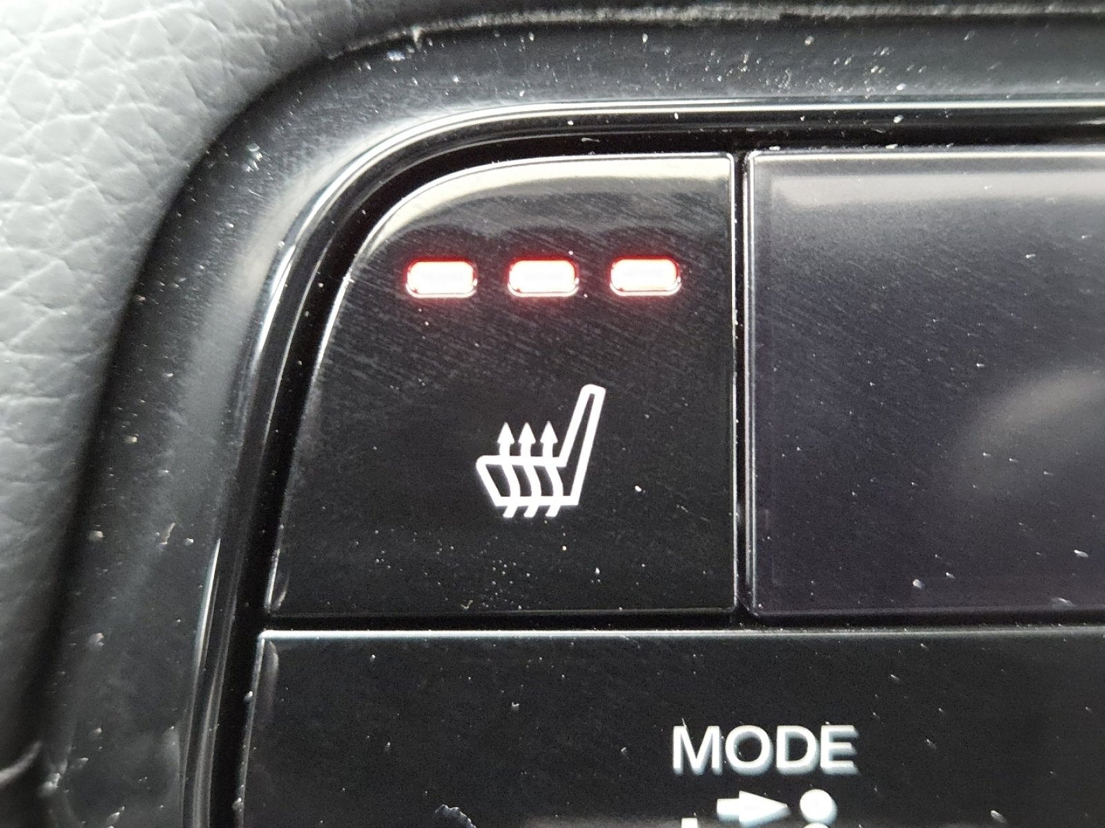 Used 2025 Honda Pilot Touring image 8