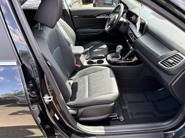 Used 2024 Kia Seltos EX FWD image 6