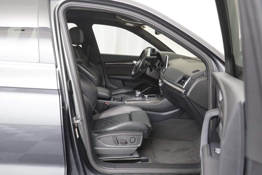 Used 2018 Audi SQ5 Prestige w/ Prestige Package AWD/4WD image 20