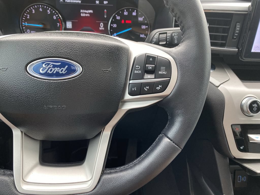 Used 2023 Ford Explorer XLT w/ Equipment Group 202A AWD/4WD image 20