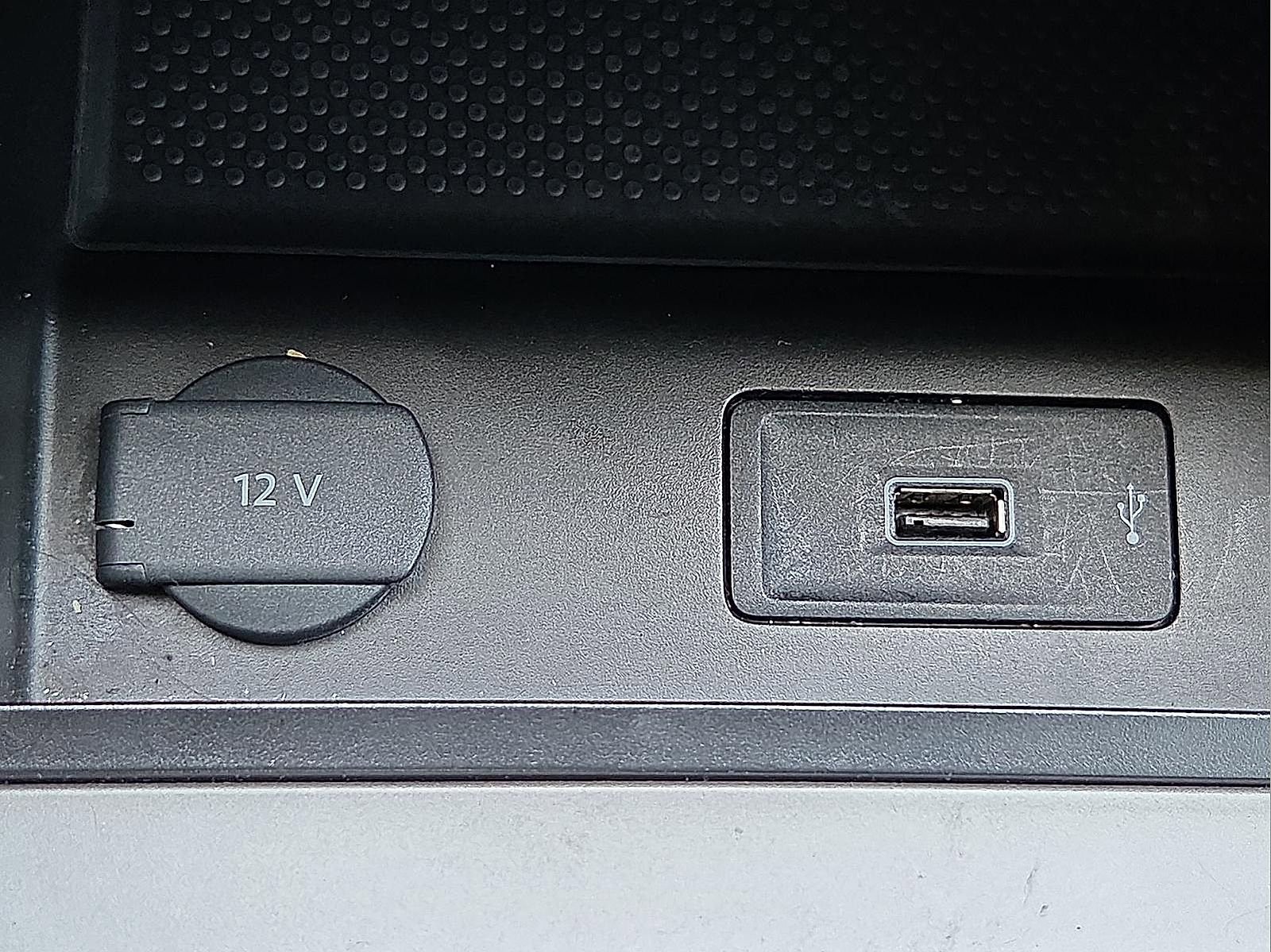 Used 2020 Volkswagen Passat 2.0T SE image 17