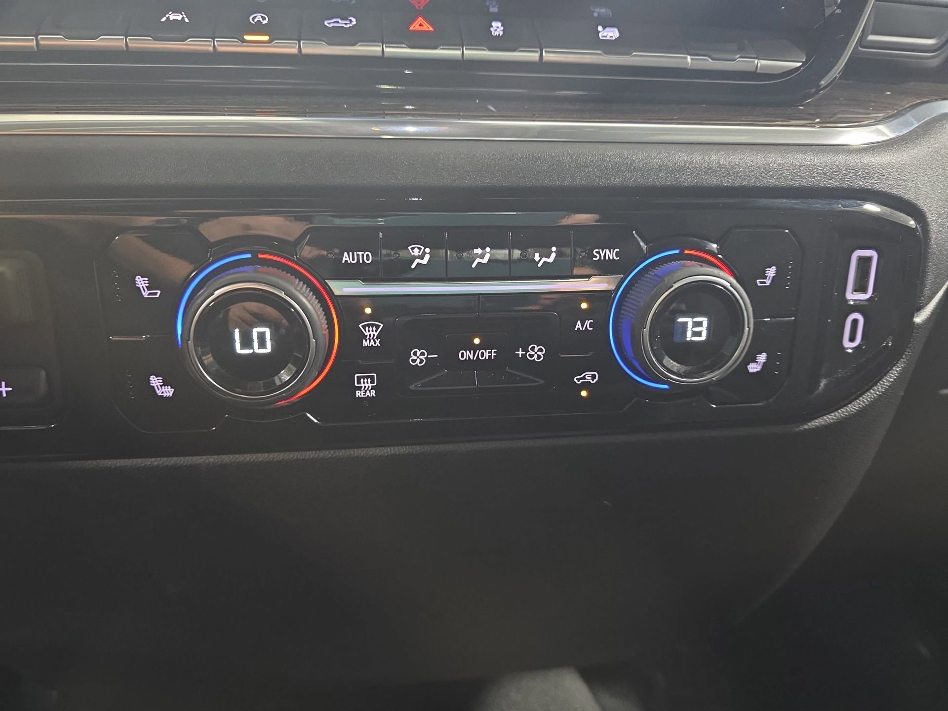 Used 2025 Chevrolet Silverado 1500 LT image 23