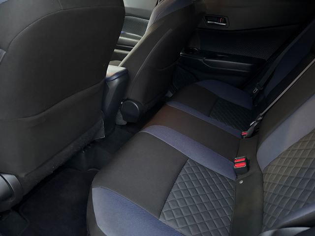 Used 2020 Toyota C-HR XLE image 17