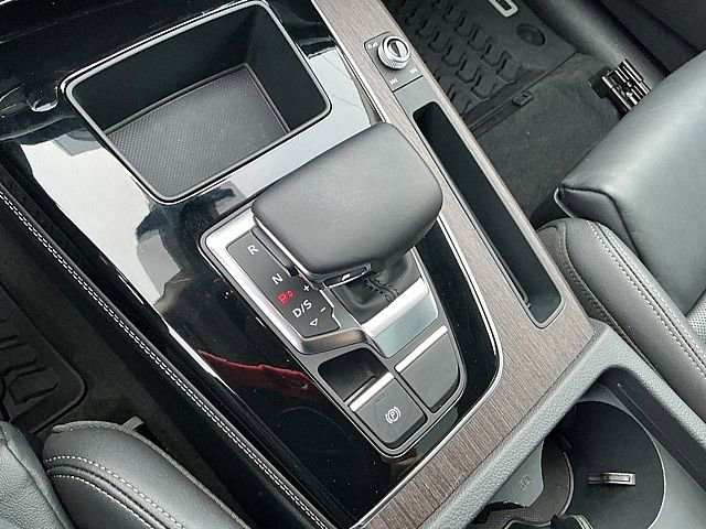 Used 2023 Audi Q5 e Premium Plus image 23