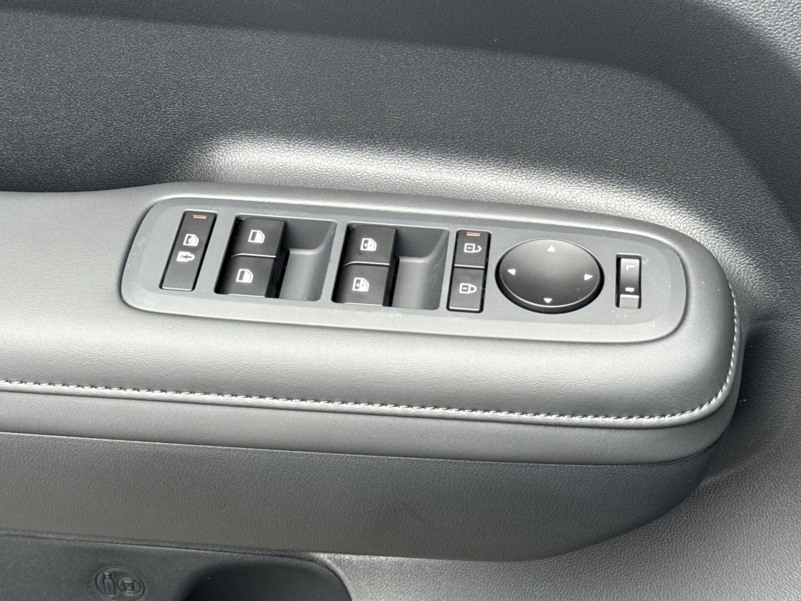 New 2027 Hyundai Santa Fe SEL AWD/4WD image 15