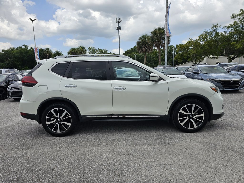 Used 2020 Nissan Rogue SL w/ Premium Package FWD image 2