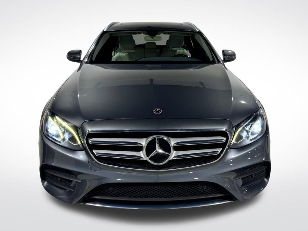 Used 2018 Mercedes-Benz E 400 4MATIC Wagon w/ Premium 1 Package image 12