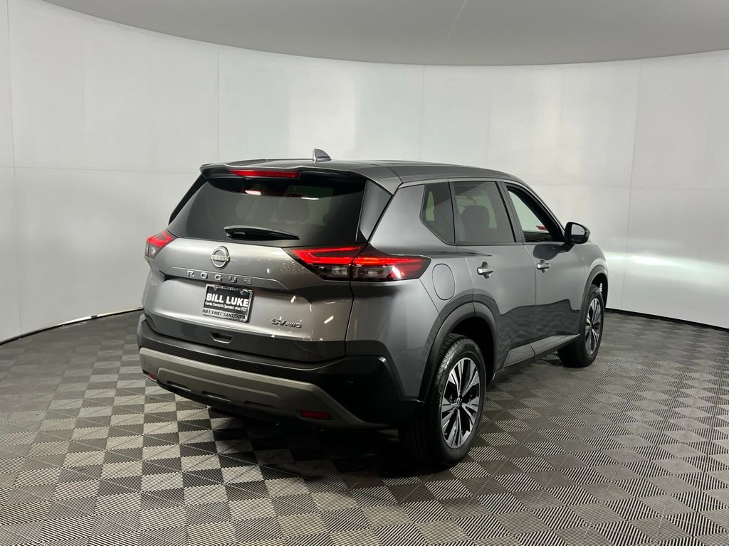 Used 2023 Nissan Rogue SV image 5