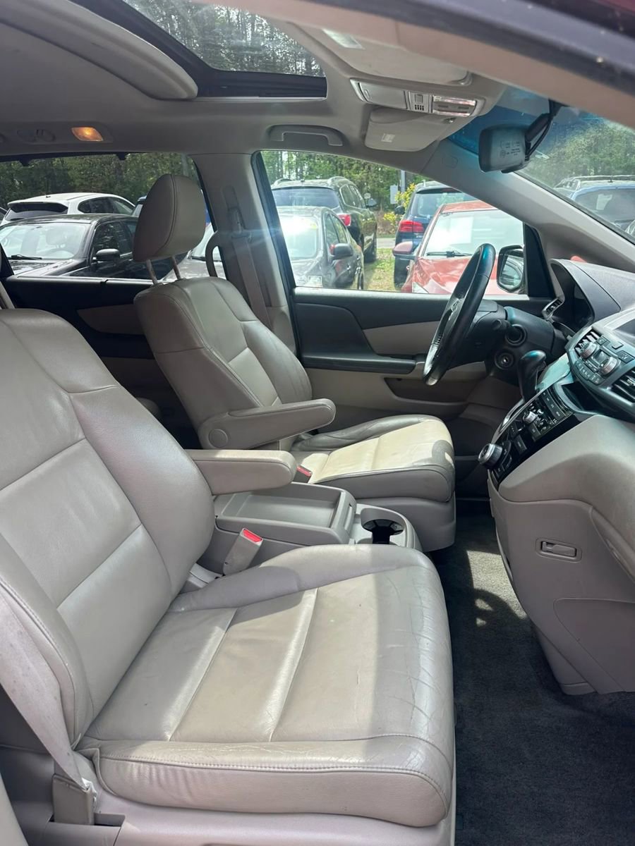 Used 2011 Honda Odyssey EX-L image 11