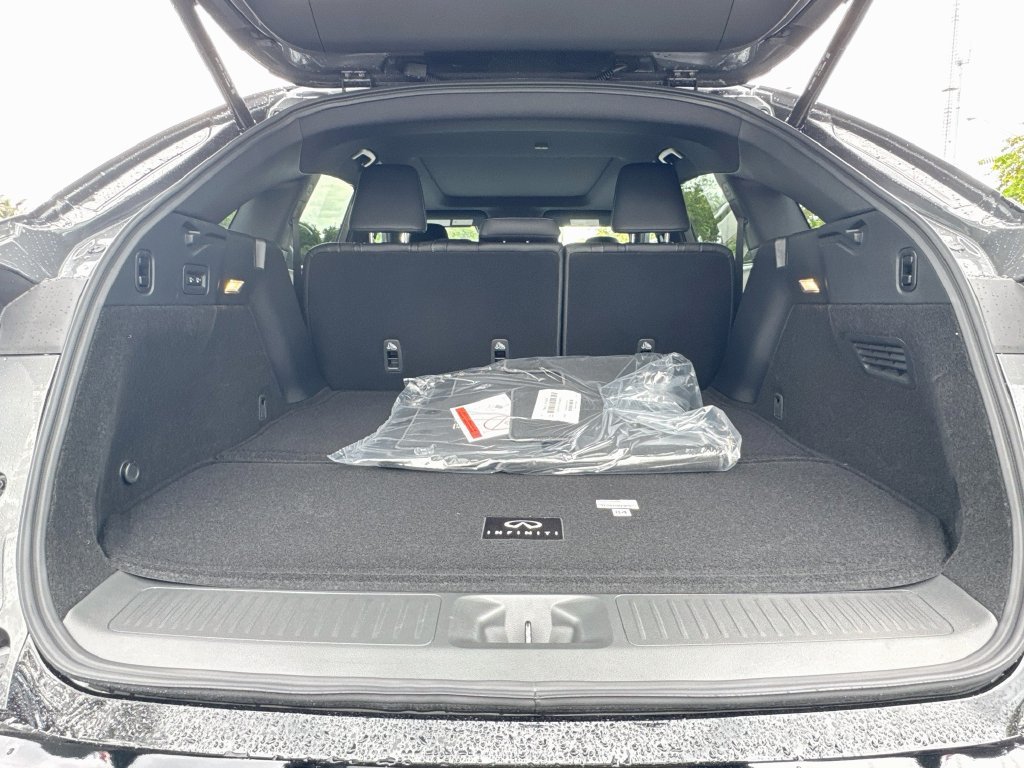 New 2027 INFINITI QX65 Luxe w/ Cargo Package AWD/4WD image 29
