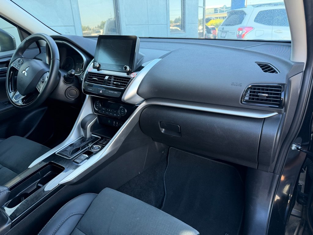 Used 2025 Mitsubishi Eclipse Cross SE AWD/4WD image 17