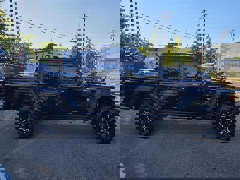 Used 2020 Jeep Gladiator Rubicon w/ Uconnect 4C Nav & Sound Group image 6