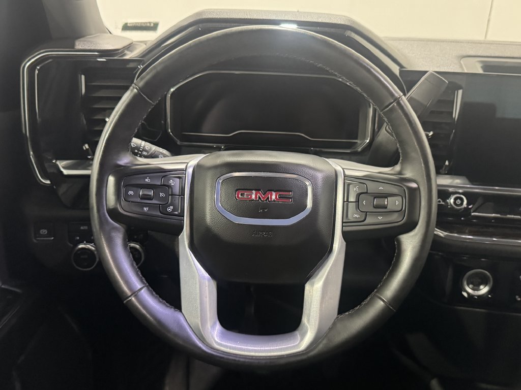 Used 2024 GMC Sierra 1500 SLE AWD/4WD image 4