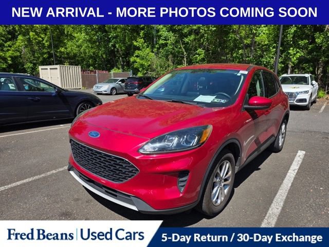 Used 2020 Ford Escape SE FWD image 3