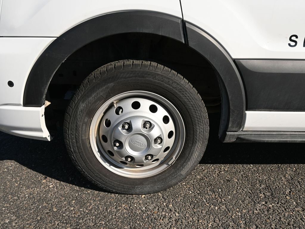 Used 2024 Ford Transit 350 XLT image 21